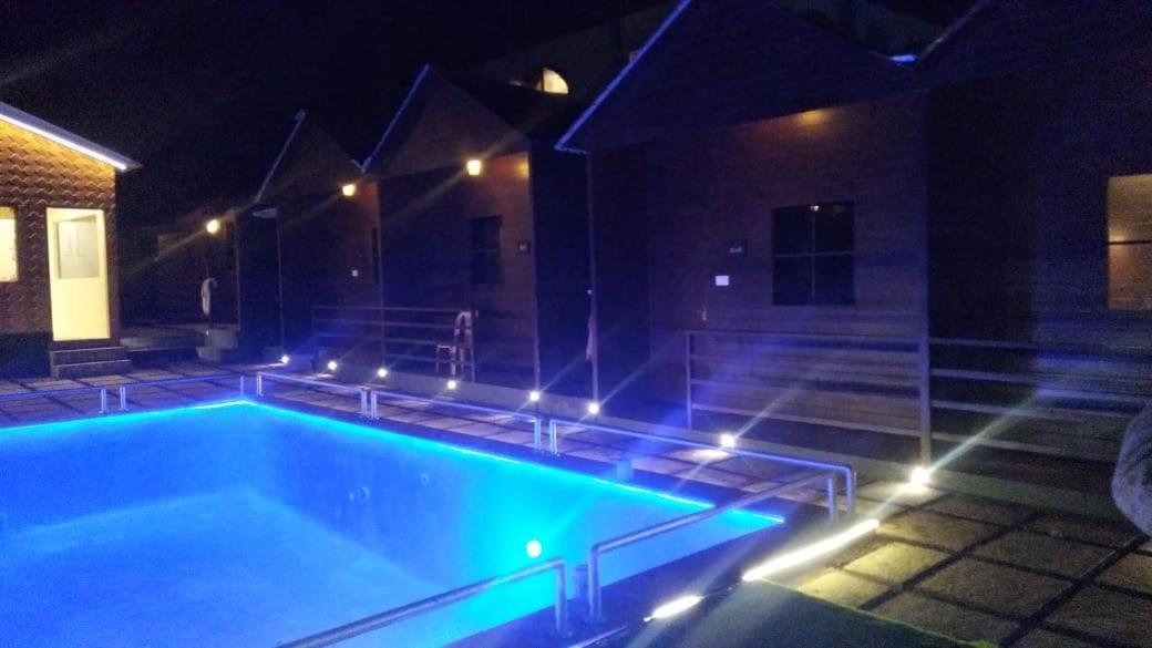 Woodhouse Beach Resort Baga Exterior photo